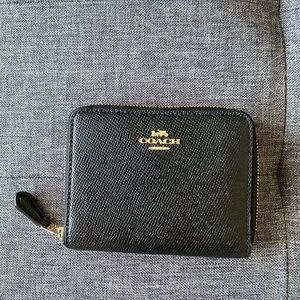 Coach - Small Zip Around Wallet